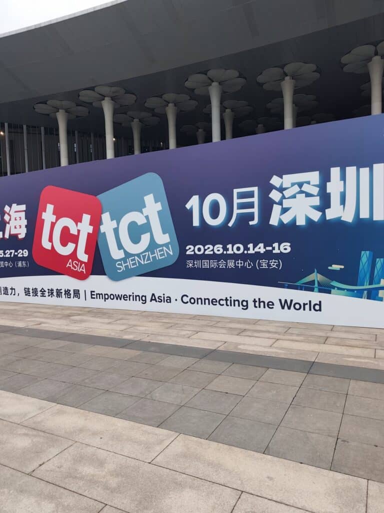 orfik 3D tim na ulazu u National Exhibition and Convention Center, Šangaj — TCT Asia 2026